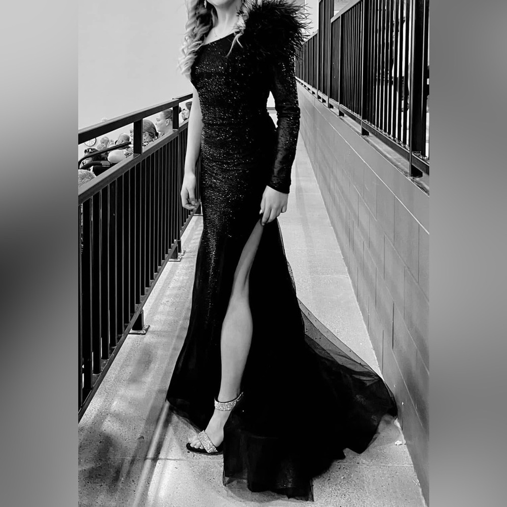 Elegant Black Evening Gown